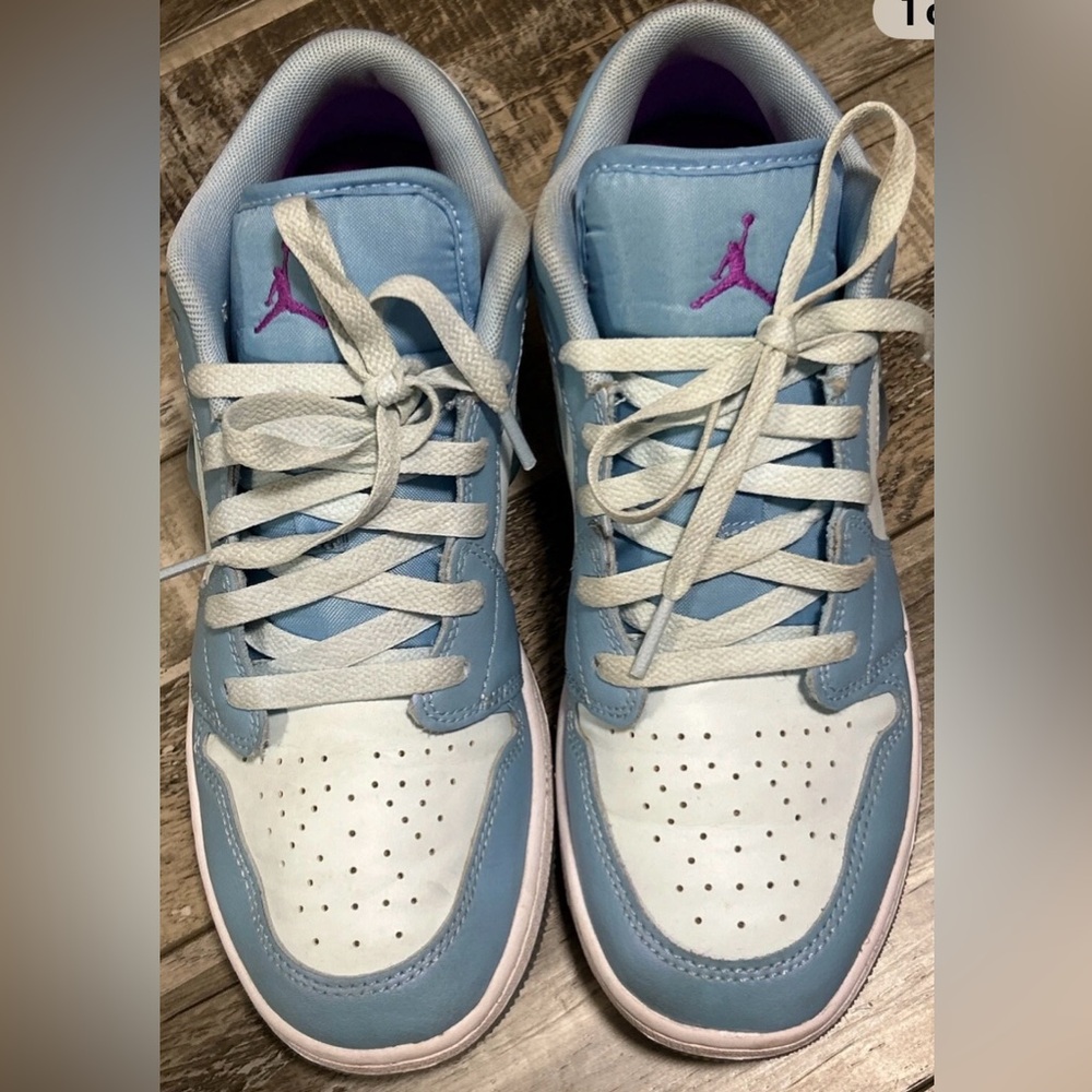 Nike Air Jordan 1 Low SE Aquarius Blue 6.5 Y Sneakers Glacier Blue Violet
